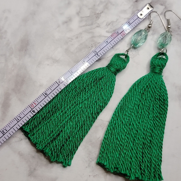 Handmade Tassel Earrings Green Thread Seafoam Green Bead Boho Hippie Chic - Picture 6 of 6
